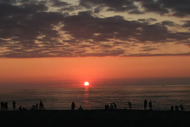 sunset over horizon